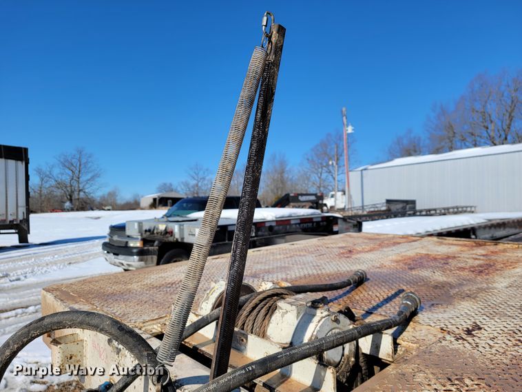 image for item JP9032 1994 Landoll 317A  drop deck equipment trailer