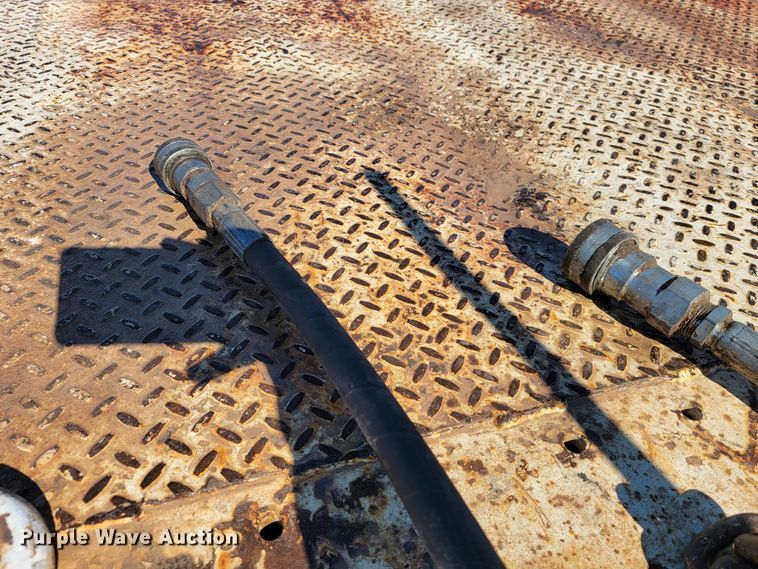 image for item JP9032 1994 Landoll 317A  drop deck equipment trailer