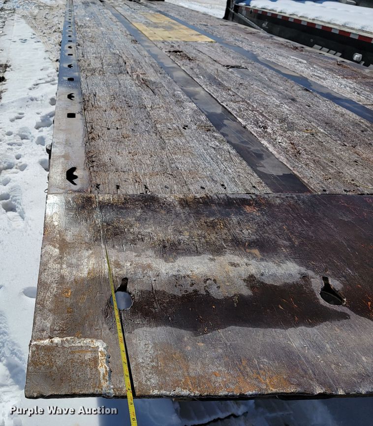 image for item JP9032 1994 Landoll 317A  drop deck equipment trailer