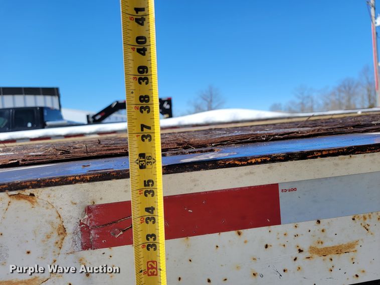 image for item JP9032 1994 Landoll 317A  drop deck equipment trailer