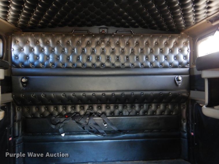 image for item JS9723 2007 Kenworth W900  semi truck