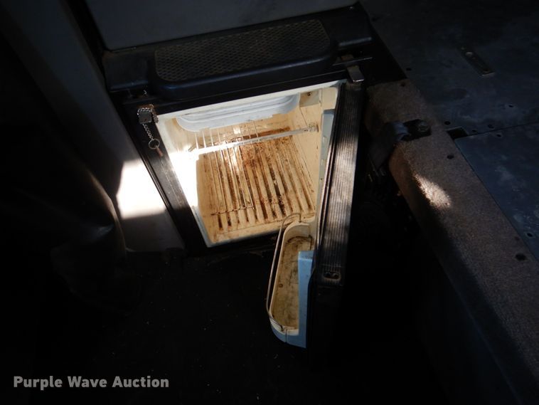 image for item JS9723 2007 Kenworth W900  semi truck