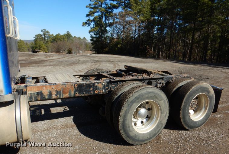 image for item JS9723 2007 Kenworth W900  semi truck