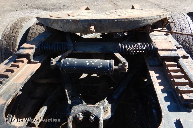 image for item JS9723 2007 Kenworth W900  semi truck