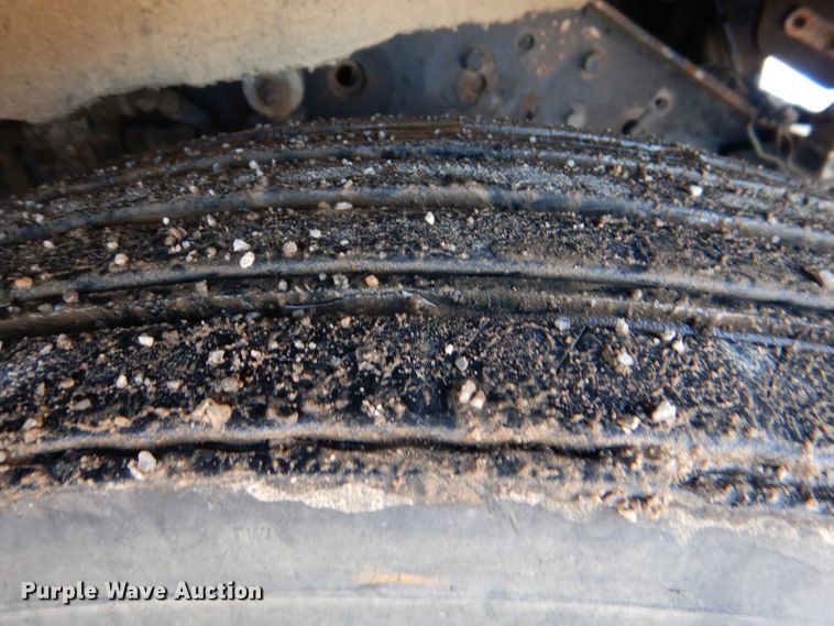 image for item JS9723 2007 Kenworth W900  semi truck