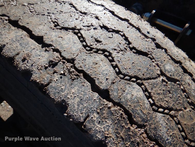 image for item JS9723 2007 Kenworth W900  semi truck