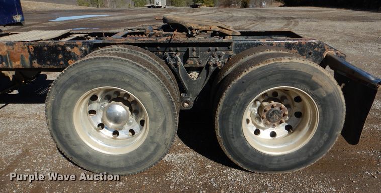 image for item JS9723 2007 Kenworth W900  semi truck