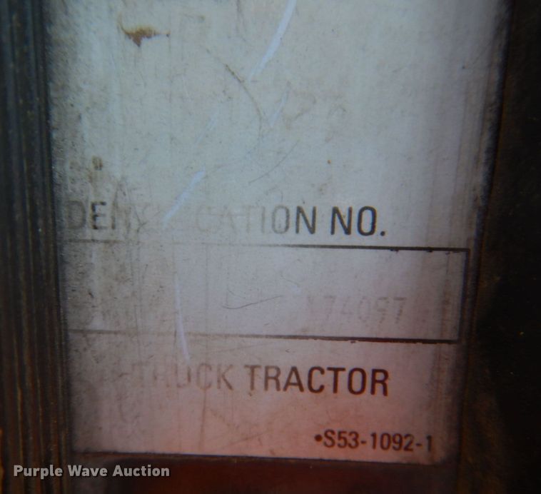 image for item JS9723 2007 Kenworth W900  semi truck