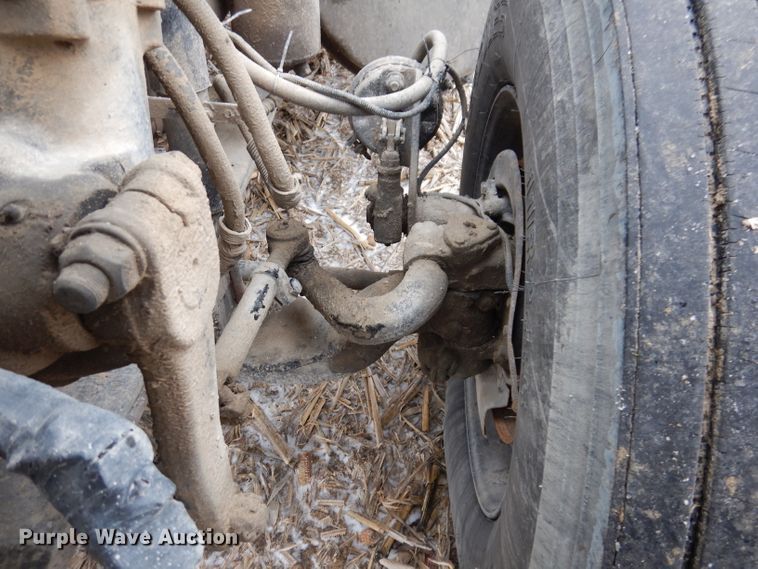 image for item KG9984 2004 Western Star 4900FA  semi truck