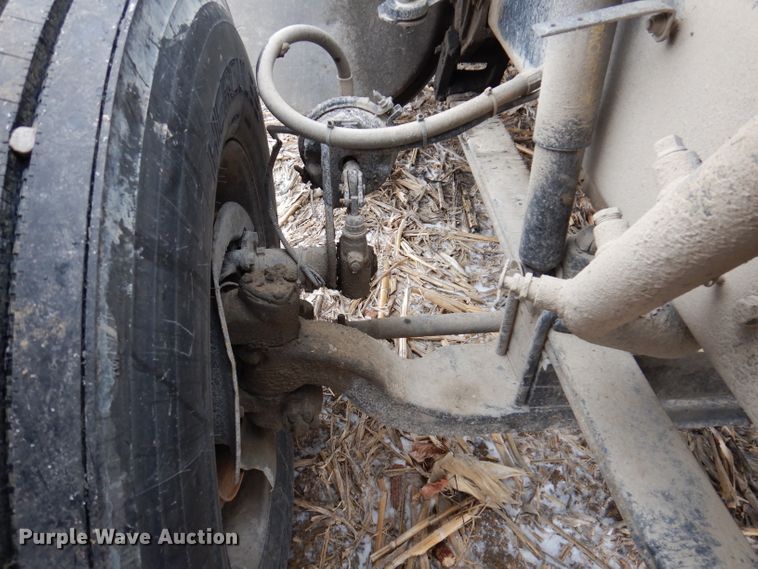 image for item KG9984 2004 Western Star 4900FA  semi truck