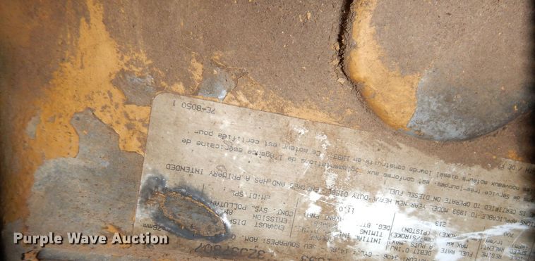 image for item KG9987 1993 Ford LTLS9000  semi truck