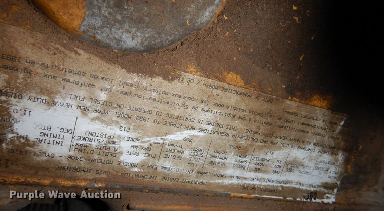 image for item KG9987 1993 Ford LTLS9000  semi truck