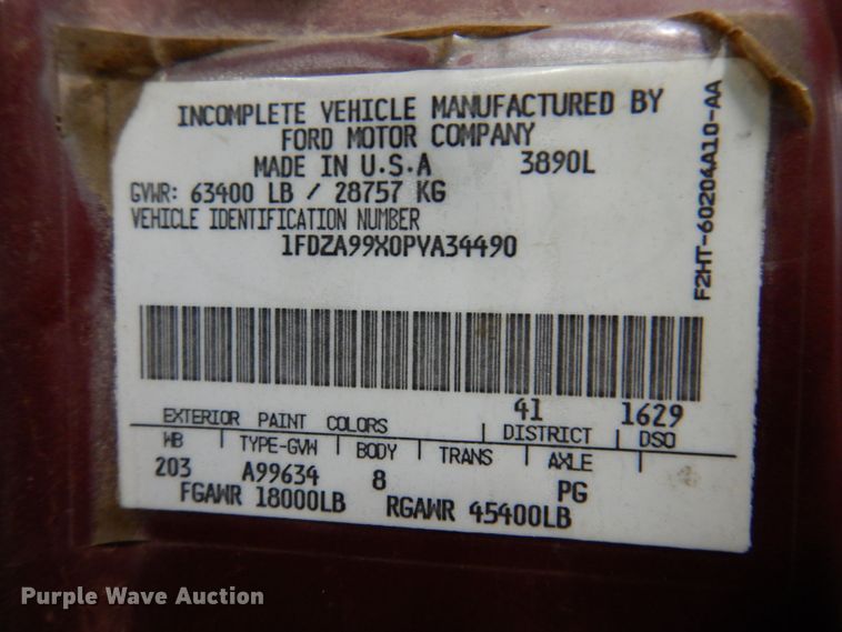 image for item KG9987 1993 Ford LTLS9000  semi truck