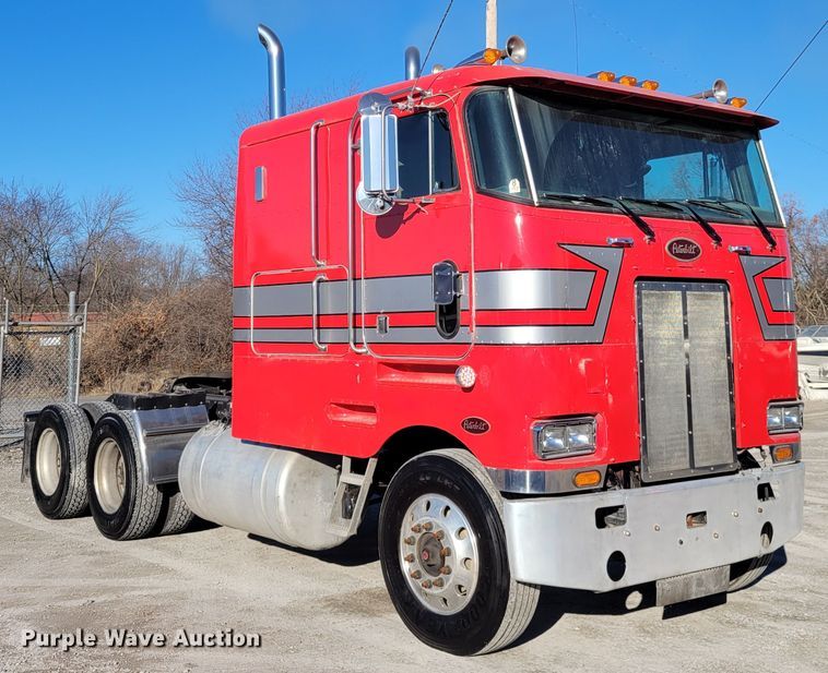 image for item KH9920 1985 Peterbilt 362  semi truck