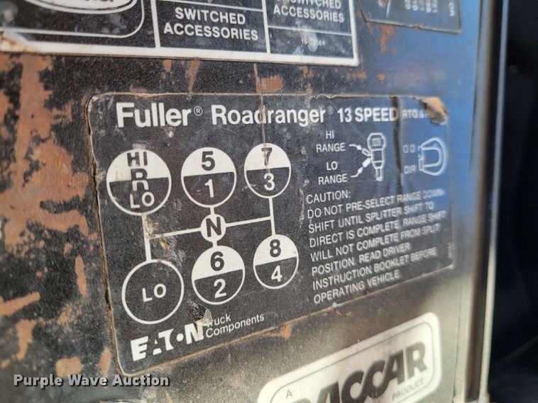 image for item KH9920 1985 Peterbilt 362  semi truck