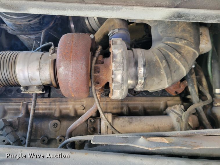 image for item KH9920 1985 Peterbilt 362  semi truck