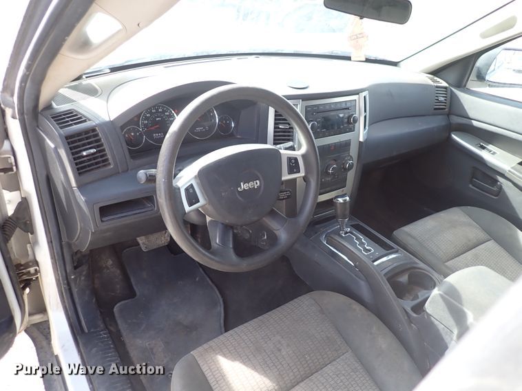 image for item DC4072 2008 Jeep Grand Cherokee  SUV