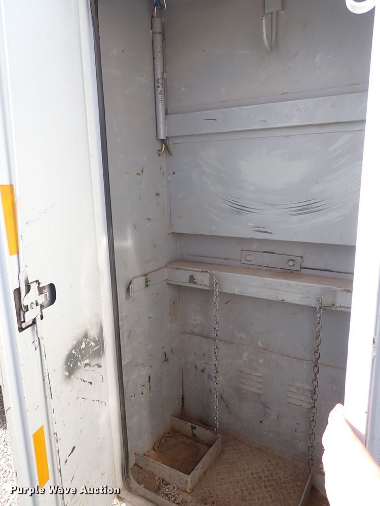 image for item DC4073 1998 Chevrolet K3500  utility bed pickup truck