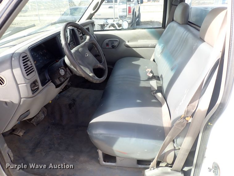 image for item DC4074 2000 Chevrolet C3500  utility bed pickup truck