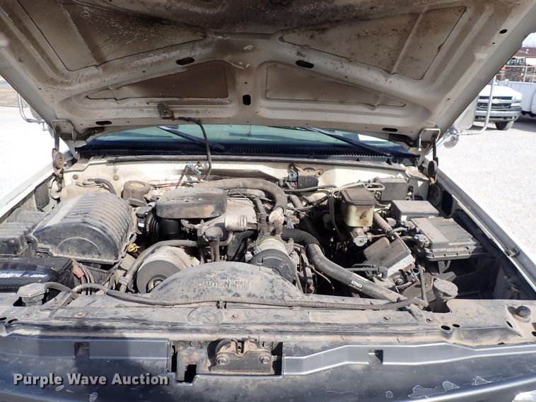 image for item DC4074 2000 Chevrolet C3500  utility bed pickup truck