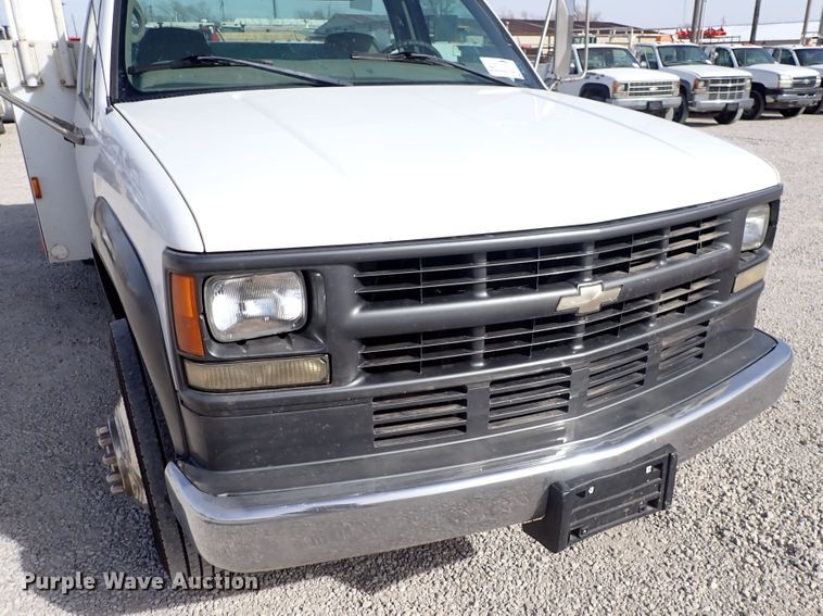 image for item DC4074 2000 Chevrolet C3500  utility bed pickup truck