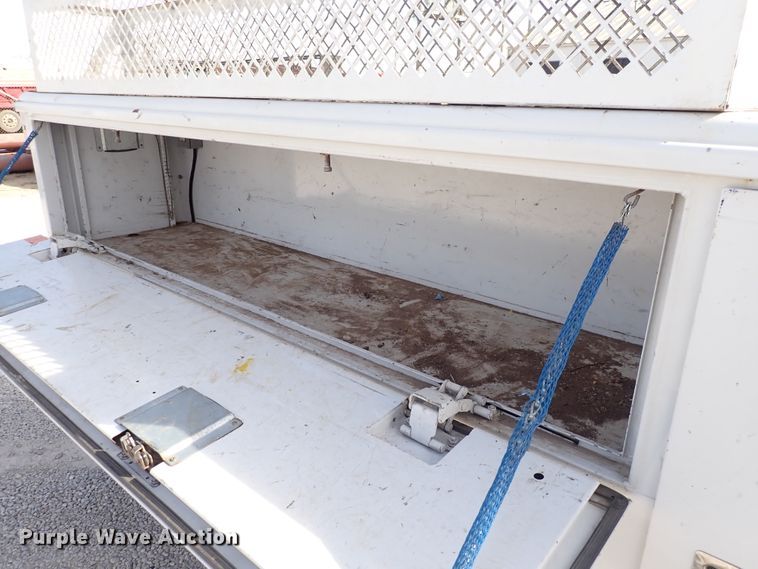 image for item DC4074 2000 Chevrolet C3500  utility bed pickup truck