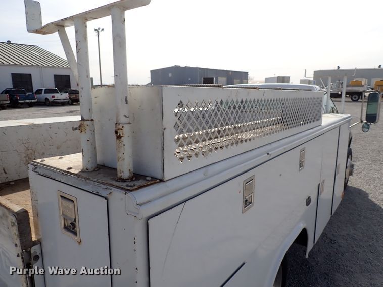 image for item DC4074 2000 Chevrolet C3500  utility bed pickup truck