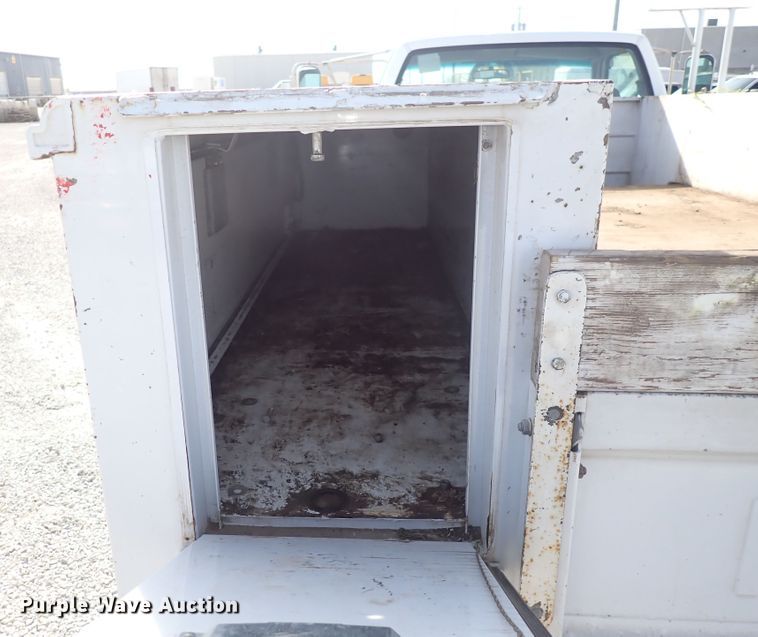 image for item DC4074 2000 Chevrolet C3500  utility bed pickup truck