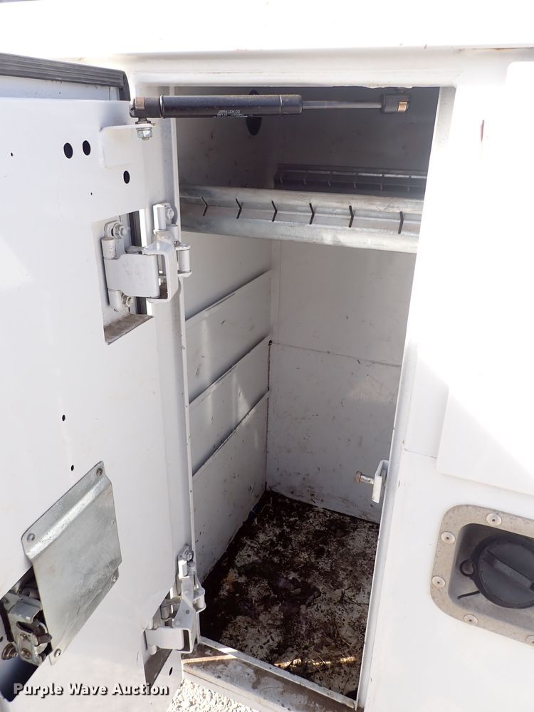 image for item DC4074 2000 Chevrolet C3500  utility bed pickup truck