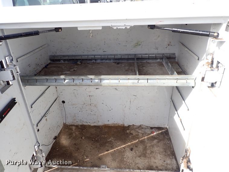 image for item DC4074 2000 Chevrolet C3500  utility bed pickup truck