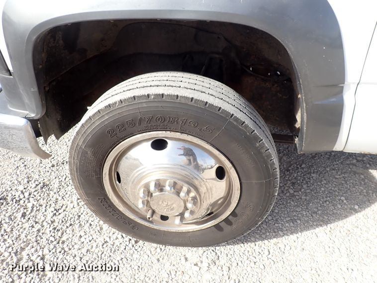 image for item DC4074 2000 Chevrolet C3500  utility bed pickup truck