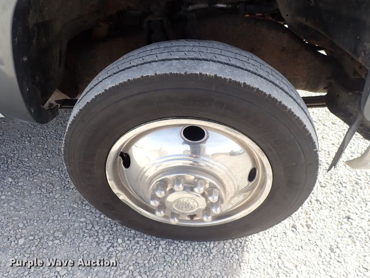 image for item DC4074 2000 Chevrolet C3500  utility bed pickup truck