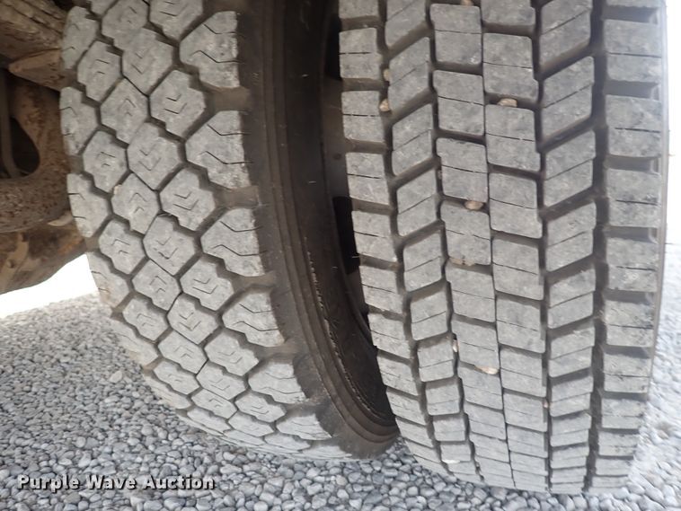 image for item DC4074 2000 Chevrolet C3500  utility bed pickup truck