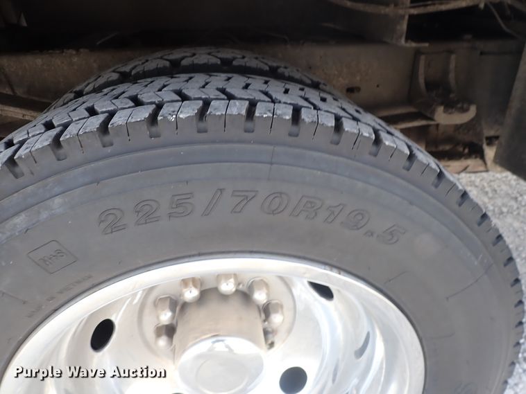 image for item DC4074 2000 Chevrolet C3500  utility bed pickup truck