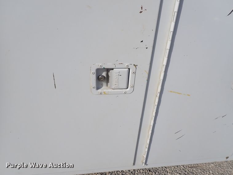 image for item DC4076 2002 Chevrolet Silverado 3500  utility bed pickup truck