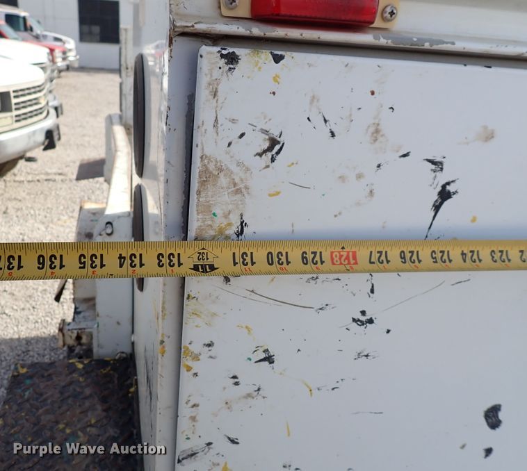 image for item DC4076 2002 Chevrolet Silverado 3500  utility bed pickup truck