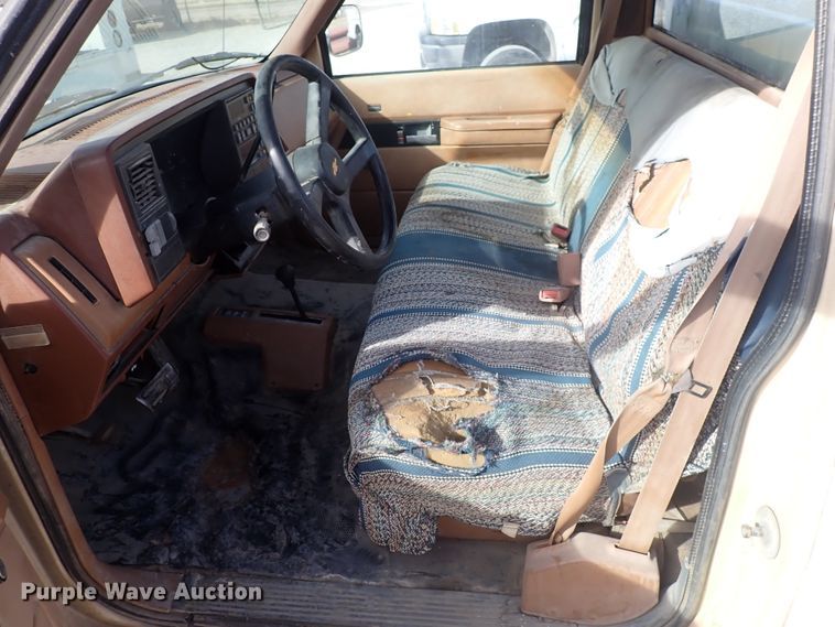 image for item DC4077 1990 Chevrolet K3500  utility bed pickup truck