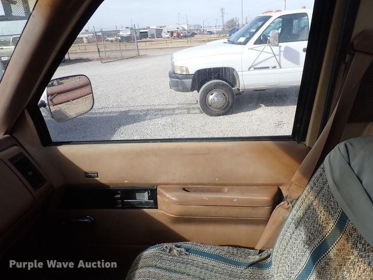 image for item DC4077 1990 Chevrolet K3500  utility bed pickup truck