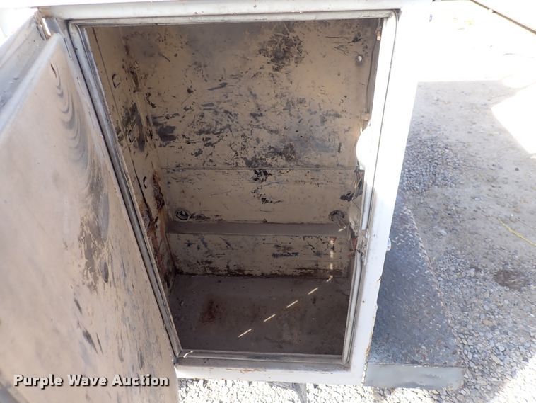 image for item DC4077 1990 Chevrolet K3500  utility bed pickup truck