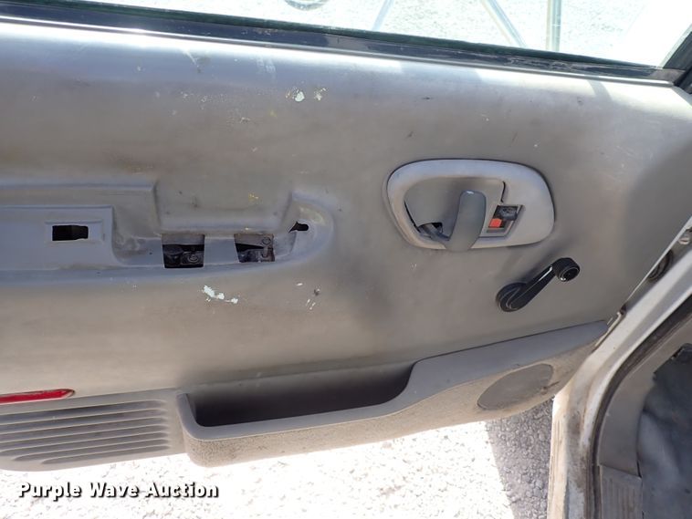 image for item DC4078 2000 Chevrolet C3500  utility bed pickup truck