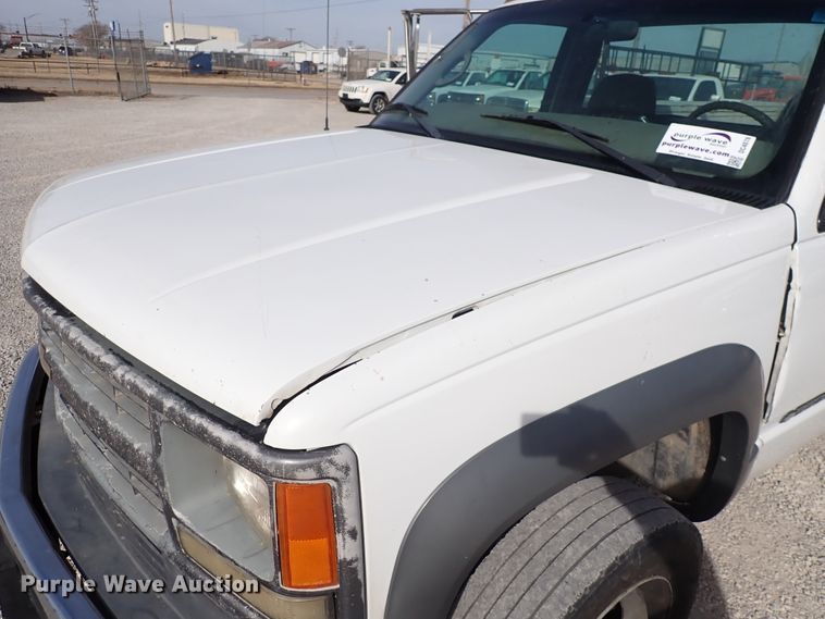 image for item DC4078 2000 Chevrolet C3500  utility bed pickup truck