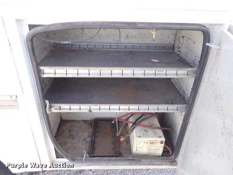 image for item DC4078 2000 Chevrolet C3500  utility bed pickup truck