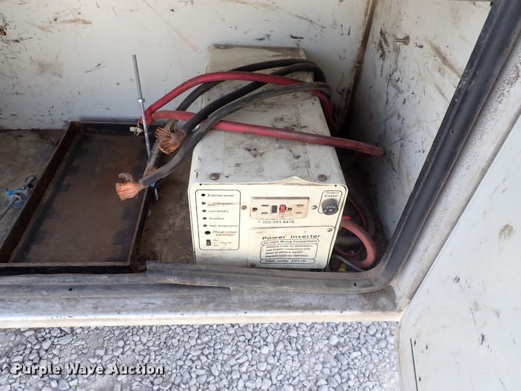 image for item DC4078 2000 Chevrolet C3500  utility bed pickup truck