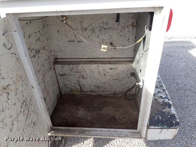 image for item DC4078 2000 Chevrolet C3500  utility bed pickup truck