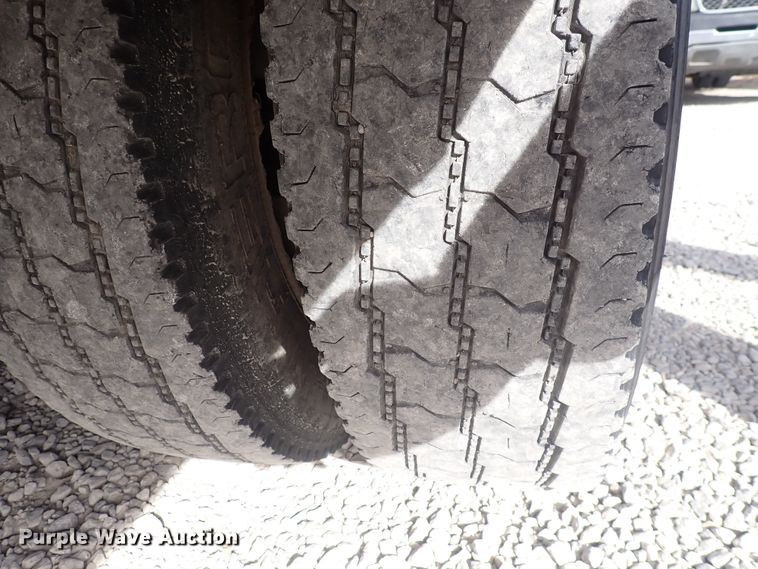 image for item DC4078 2000 Chevrolet C3500  utility bed pickup truck