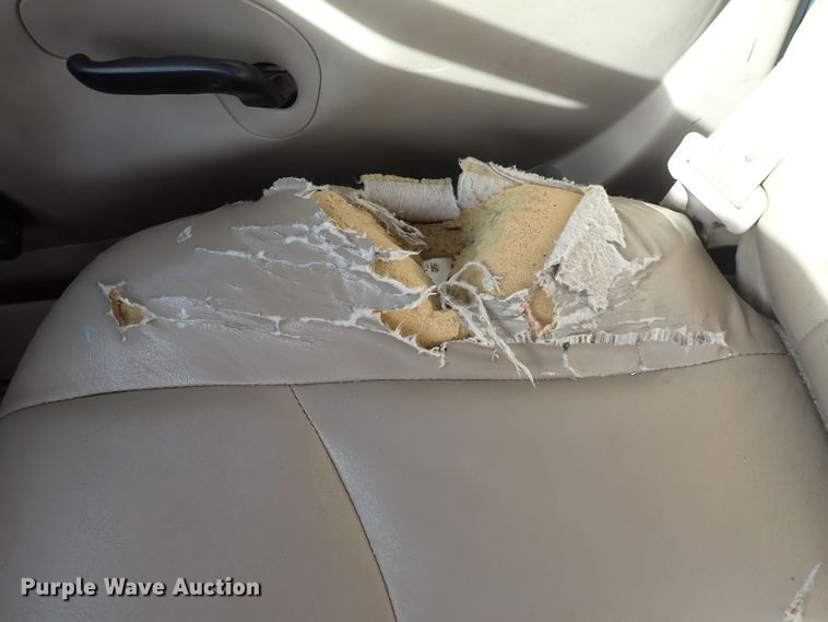 image for item DC4079 2005 Chevrolet Silverado 3500  utility bed pickup truck