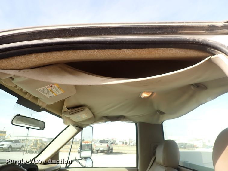 image for item DC4079 2005 Chevrolet Silverado 3500  utility bed pickup truck