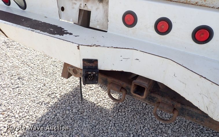 image for item DC4079 2005 Chevrolet Silverado 3500  utility bed pickup truck