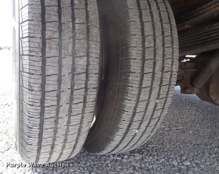 image for item DC4079 2005 Chevrolet Silverado 3500  utility bed pickup truck