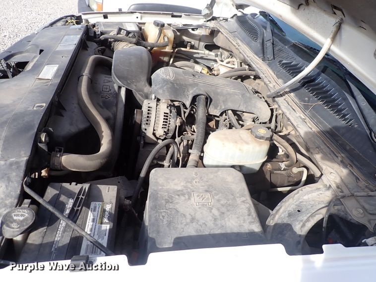 image for item DC4080 2003 Chevrolet Silverado 3500  utility bed pickup truck